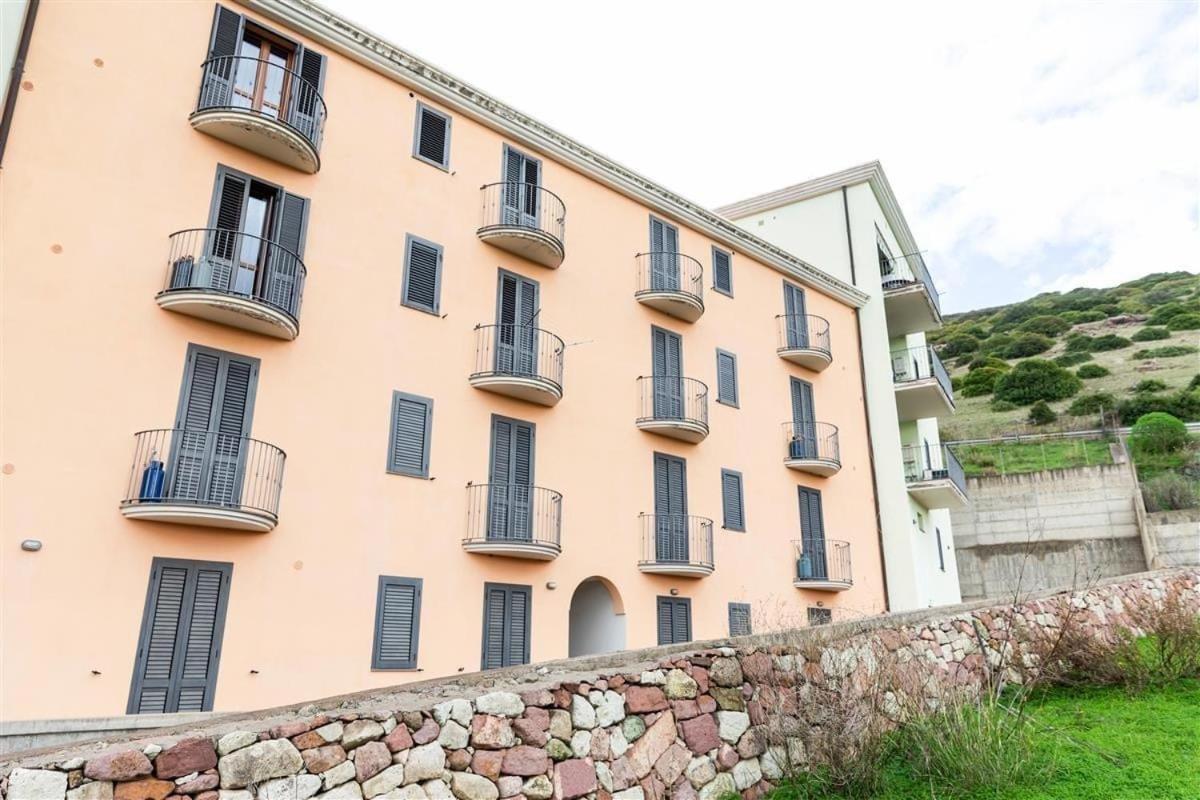 La Finestra Sul Castello Apartamento Bosa Exterior foto